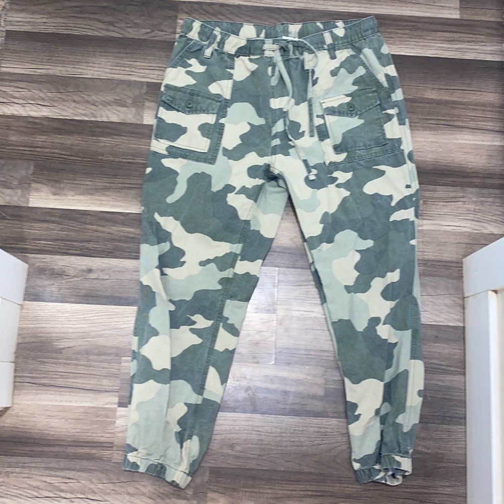 Aerie camo joggers